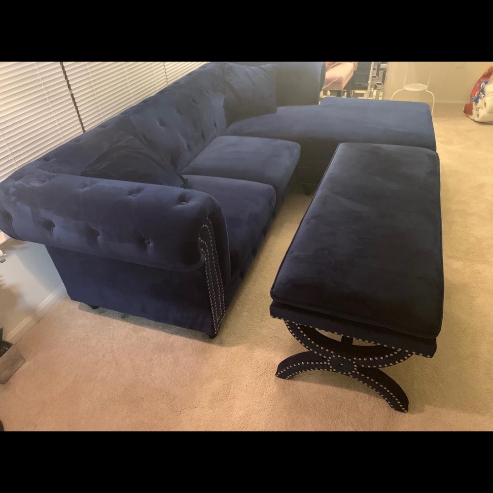Couch - Picture 2 of 3